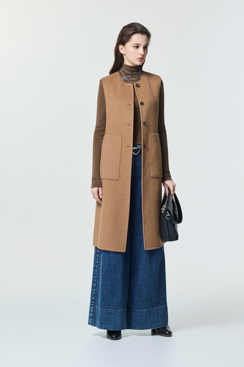 雌鹿色駝絨背心式長版大衣,無袖背心