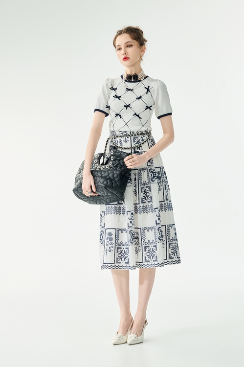 綴配色蝴蝶結針織上衣,蝴蝶結