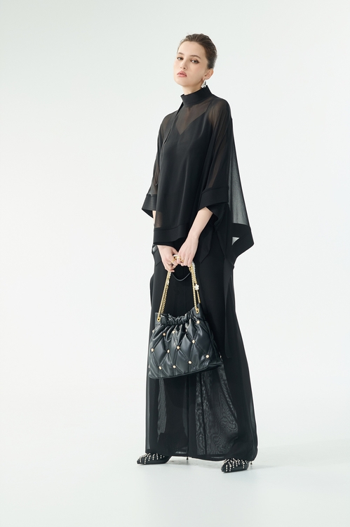 極致黑廓型雪紡上衣,雪紡