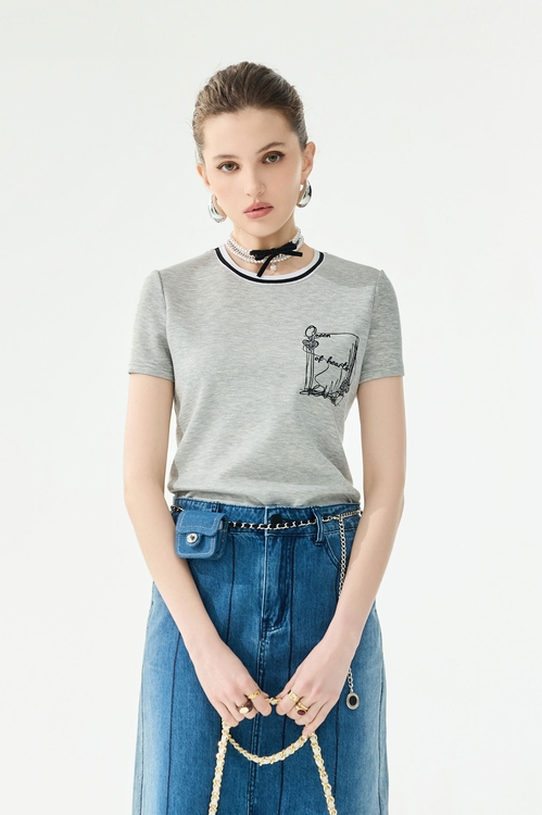 藝術口袋繡花Ｔ恤上衣,上衣