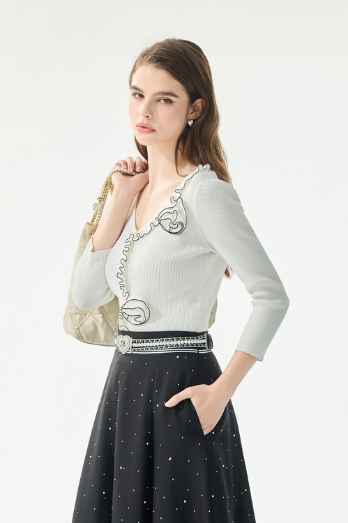 V領繞花坑條針織單品,荷葉