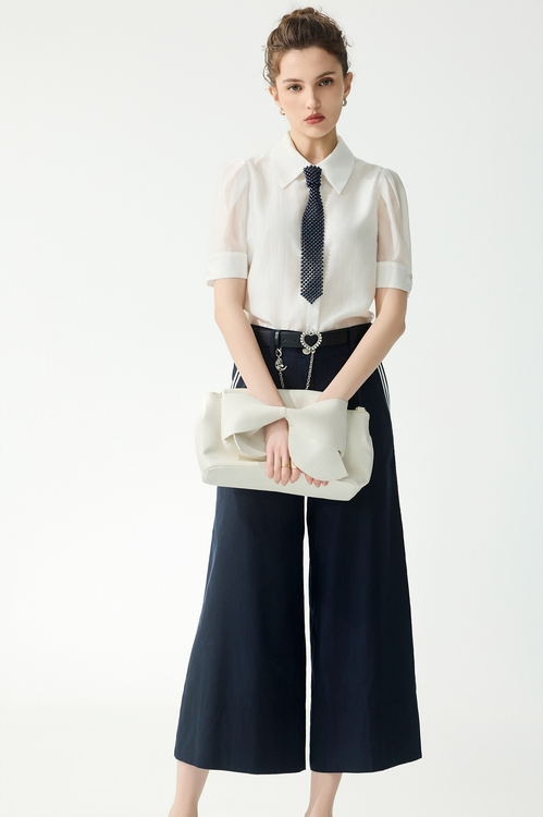 綴霧黑珠珠領帶上衣,白色上衣,白色背心