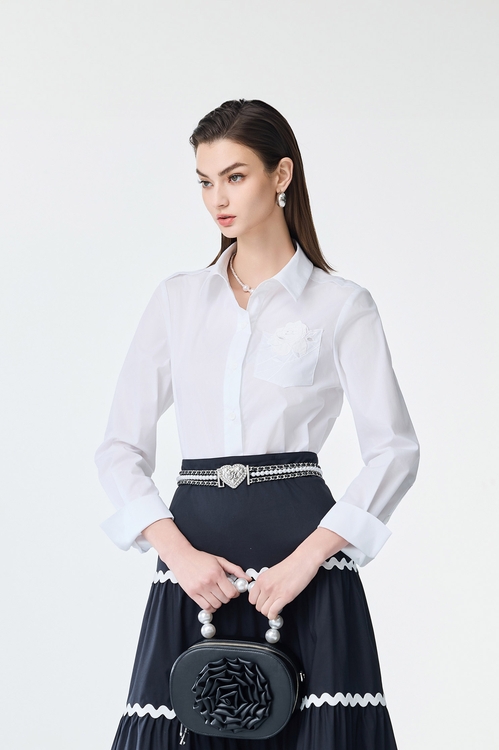 玫瑰繡花口袋簡約襯衫,,玫瑰繡花口袋簡約襯衫,上班OL穿搭,丹寧,喇叭褲,春夏穿搭,牛仔褲,白色褲子,褲子,上班OL穿搭,上衣,人氣商品,春夏穿搭,珍珠,襯衫,T恤,上衣,春夏穿搭,約會特輯,純棉,輕奢度假,輕奢渡假,上衣,春夏穿搭,白色上衣,雪紡,人氣商品,春夏穿搭,條紋,約會特輯,長裙,V領上衣,上班OL穿搭,上衣,春夏穿搭,約會特輯,荷葉,蕾絲,蕾絲上衣,V領上衣,上班OL穿搭,上衣,春夏穿搭,蝴蝶結,襯衫,上班OL穿搭,上衣,刺繡,春夏穿搭,白色上衣,襯衫,上班OL穿搭,上衣,小香風,春夏穿搭,白色上衣,蝴蝶結,針織,針織衫,上衣,刺繡,春夏穿搭,白色上衣,上衣,刺繡,春夏穿搭,簡約穿搭,T恤,上衣,人氣商品,刺繡,春夏穿搭,簡約穿搭,純棉,花花世界,輕奢度假,輕奢渡假,上班OL穿搭,上衣,春夏穿搭,約會特輯,蝴蝶結,針織,針織上衣,針織衫,上班OL穿搭,上衣,刺繡,春夏穿搭,繡花上衣,花花世界,蝴蝶結,上班OL穿搭,人氣商品,春夏穿搭,簡約穿搭,花花世界,襯衫