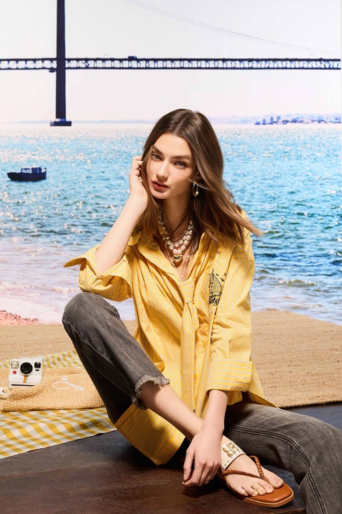 黃灰條不規則剪接大襯衫,,黃灰條不規則剪接大襯衫,上班OL穿搭,上衣,春夏穿搭,條紋,約會特輯,針織,針織上衣,針織衫,V領上衣,上衣,人氣商品,春夏穿搭,約會特輯,針織,針織上衣,針織衫,人氣商品,外套,春夏穿搭,條紋,約會特輯,針織,針織外套,一般外套,上班OL穿搭,外套,小香風,小香風外套,秋冬穿搭,簡約穿搭,約會特輯,蝴蝶結,V領上衣,上衣,春夏穿搭,格紋,約會特輯,針織,針織上衣,針織衫,上衣,人氣商品,春夏穿搭,簡約穿搭,約會特輯,針織,針織上衣,針織衫,上衣,人氣商品,派對特輯,珍珠,秋冬穿搭,約會特輯,花花世界,針織,針織上衣,針織衫,上班OL穿搭,上衣,派對特輯,秋冬穿搭,約會特輯,荷葉,T恤,上衣,春夏穿搭,珍珠,約會特輯,輕奢度假,輕奢渡假,上衣,人氣商品,春夏穿搭,無袖上衣,約會特輯,背心,荷葉,輕奢度假,輕奢渡假,雪紡,雪紡上衣,一般背心,一般背心馬甲,上衣,刺繡,春夏穿搭,無袖上衣,無袖背心,背心,荷葉,輕奢度假,輕奢渡假,雪紡,雪紡上衣,上衣,人氣商品,春夏穿搭,短袖上衣,輕奢度假,輕奢渡假,T-Shirt,春夏穿搭,純棉,繡花,輕奢度假,輕奢渡假,一般背心,一般背心馬甲,春夏穿搭,無袖上衣,約會特輯,背心,襯衫,輕奢度假,輕奢渡假,飾品,上班OL穿搭,人氣商品,春夏穿搭,條紋,繡花,襯衫,輕奢度假,輕奢渡假