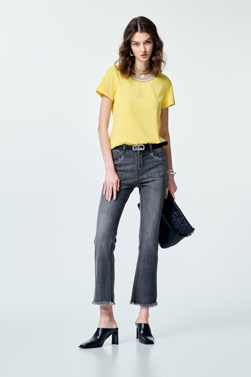 撞色羅紋領陽光黃Ｔ,,撞色羅紋領陽光黃Ｔ,上班OL穿搭,上衣,春夏穿搭,條紋,約會特輯,針織,針織上衣,針織衫,V領上衣,上衣,人氣商品,春夏穿搭,約會特輯,針織,針織上衣,針織衫,人氣商品,外套,春夏穿搭,條紋,約會特輯,針織,針織外套,一般外套,上班OL穿搭,外套,小香風,小香風外套,秋冬穿搭,簡約穿搭,約會特輯,蝴蝶結,V領上衣,上衣,春夏穿搭,格紋,約會特輯,針織,針織上衣,針織衫,上衣,人氣商品,春夏穿搭,簡約穿搭,約會特輯,針織,針織上衣,針織衫,上衣,人氣商品,派對特輯,珍珠,秋冬穿搭,約會特輯,花花世界,針織,針織上衣,針織衫,上班OL穿搭,上衣,派對特輯,秋冬穿搭,約會特輯,荷葉,T恤,上衣,春夏穿搭,珍珠,約會特輯,輕奢度假,輕奢渡假,上衣,人氣商品,春夏穿搭,無袖上衣,約會特輯,背心,荷葉,輕奢度假,輕奢渡假,雪紡,雪紡上衣,一般背心,一般背心馬甲,上衣,刺繡,春夏穿搭,無袖上衣,無袖背心,背心,荷葉,輕奢度假,輕奢渡假,雪紡,雪紡上衣,上衣,人氣商品,春夏穿搭,短袖上衣,輕奢度假,輕奢渡假,T-Shirt,春夏穿搭,純棉,繡花,輕奢度假,輕奢渡假