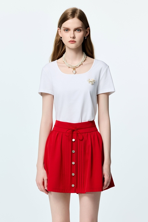 簍空洞造型背T恤上衣,輕奢度假