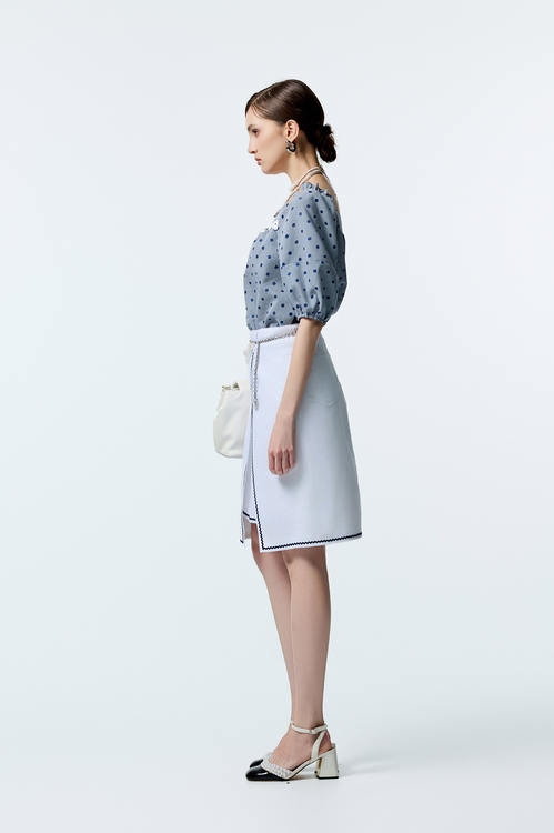 水手藍簍空點點上衣,波點