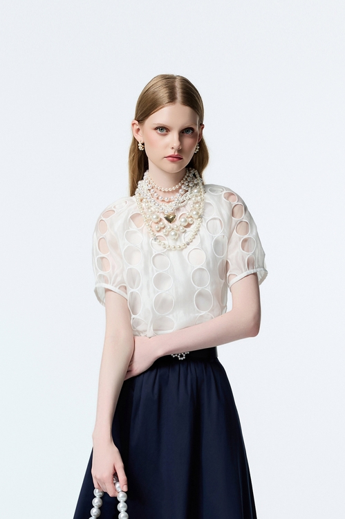 漸層簍空點點刺繡上衣,波點