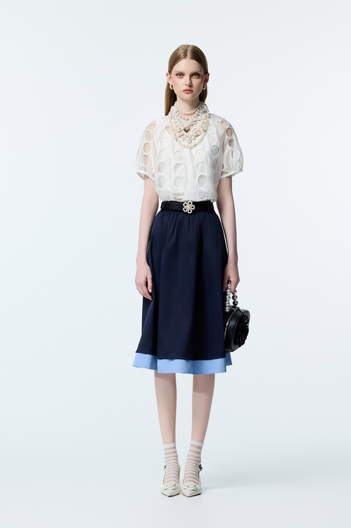 漸層簍空點點刺繡上衣,波點