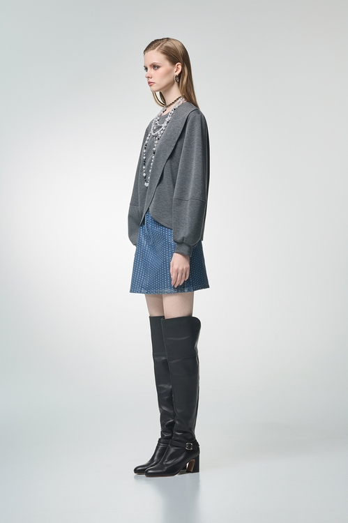 單字平衡刺繡上衣,輕奢度假