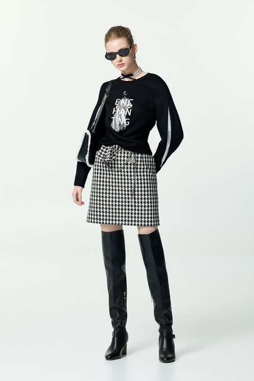 千鳥圖騰印花T單品上衣,襯衫