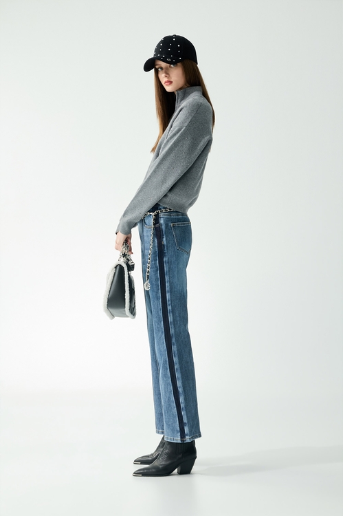 薄暮灰閃光針織上衣,,薄暮灰閃光針織上衣,V領背心,一般背心,一般背心馬甲,上班OL穿搭,秋冬穿搭,背心,針織,針織背心,外套,春夏穿搭,針織,針織外套,上班OL穿搭,春夏穿搭,襯衫,西裝褲,長褲,V領上衣,上班OL穿搭,上衣,春夏穿搭,一般外套,刺繡,外套,春夏穿搭,時髦成套搭配,簡約穿搭,刺繡,寬褲,春夏穿搭,時髦成套搭配,簡約穿搭,褲子,長褲,上班OL穿搭,丹寧,春夏穿搭,牛仔,牛仔褲,簡約穿搭,約會特輯,外套,珍珠,秋冬穿搭,簡約穿搭,針織,針織外套,上班OL穿搭,丹寧,牛仔裙,秋冬穿搭,約會特輯,純棉,長裙,外套,秋冬穿搭,簡約穿搭,針織,針織外套,寬褲,秋冬穿搭,簡約穿搭,褲子,長褲,V領洋裝,一般洋裝,洋裝特輯,秋冬穿搭,上衣,人氣商品,秋冬穿搭,簡約穿搭,針織,針織上衣,針織衫