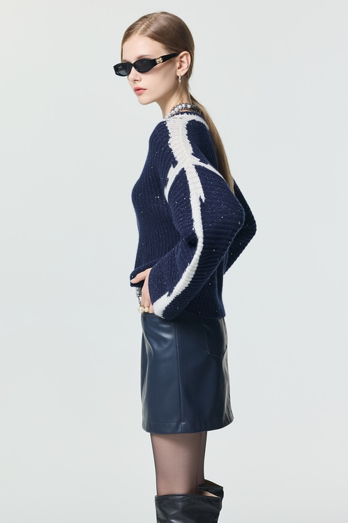 圓領造型針織上衣,針織上衣