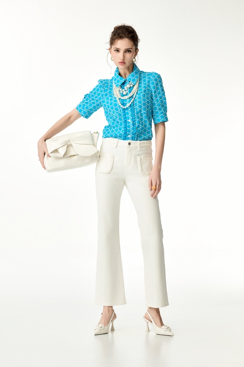 水生藍刺繡上衣,繡花上衣