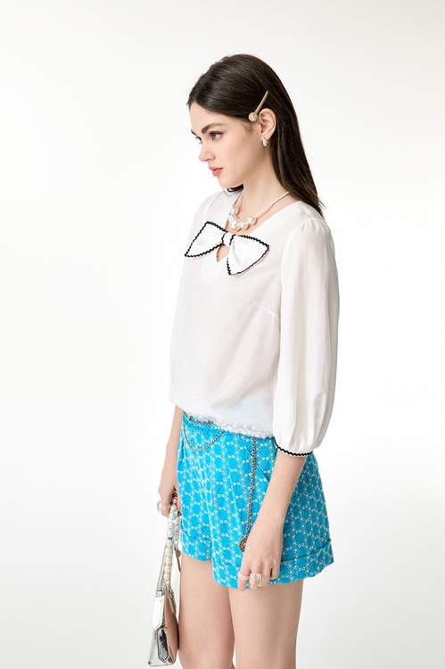 綴暮色藍織帶上衣,透膚上衣