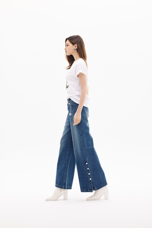 戴花環魅鹿印花Ｔ恤上衣,輕奢度假