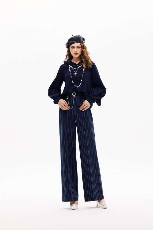 濃厚靛藍蝴蝶結袖上衣,蝴蝶結