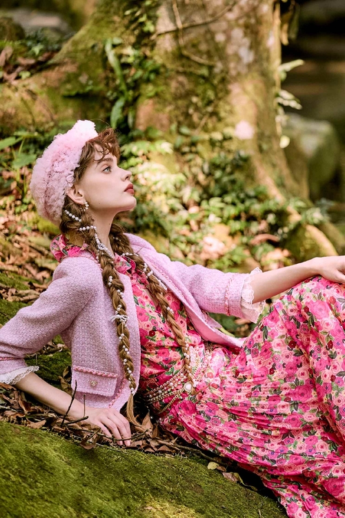 輕柔薰衣草小香風外套,,輕柔薰衣草小香風外套,春夏穿搭,牛仔,牛仔短褲,牛仔褲,短褲,春夏穿搭,牛仔,牛仔褲,褲子,人氣商品,牛仔,牛仔裙,秋冬穿搭,窄裙,純棉,上班OL穿搭,寬褲,秋冬穿搭,褲子,一般外套,人氣商品,外套,小香風,時髦成套搭配,毛呢花呢,秋冬穿搭,荷葉