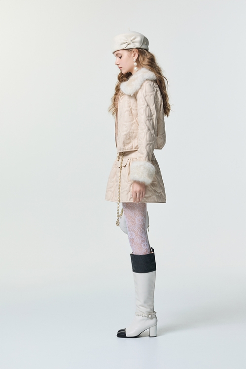 愛心圖騰絎縫仿皮外套,,愛心圖騰絎縫仿皮外套,上班OL穿搭,春夏穿搭,約會特輯,長裙,上班OL穿搭,外套,春夏穿搭,約會特輯,蝴蝶結,連帽外套,長袖外套,人氣商品,外套,春夏穿搭,格紋,連帽外套,長袖外套,上班OL穿搭,春夏穿搭,時髦成套搭配,條紋,約會特輯,純棉,蝴蝶結,輕奢度假,輕奢渡假,長裙,上班OL穿搭,外套,春夏穿搭,簡約穿搭,約會特輯,花花世界,蕾絲,針織,針織外套,上班OL穿搭,上衣,春夏穿搭,條紋,約會特輯,針織,針織上衣,針織衫,上班OL穿搭,上衣,春夏穿搭,時髦成套搭配,條紋,約會特輯,荷葉,輕奢度假,輕奢渡假,上班OL穿搭,丹寧,喇叭褲,春夏穿搭,牛仔,牛仔褲,簡約穿搭,約會特輯,純棉,蝴蝶結,褲子,一般背心,一般背心馬甲,上班OL穿搭,人氣商品,春夏穿搭,無袖背心,背心,長大衣,上班OL穿搭,上衣,春夏穿搭,簡約穿搭,約會特輯,針織,針織上衣,針織衫,一般背心,一般背心馬甲,上衣,春夏穿搭,條紋,背心,一般外套,外套,春夏穿搭,時髦成套搭配,約會特輯