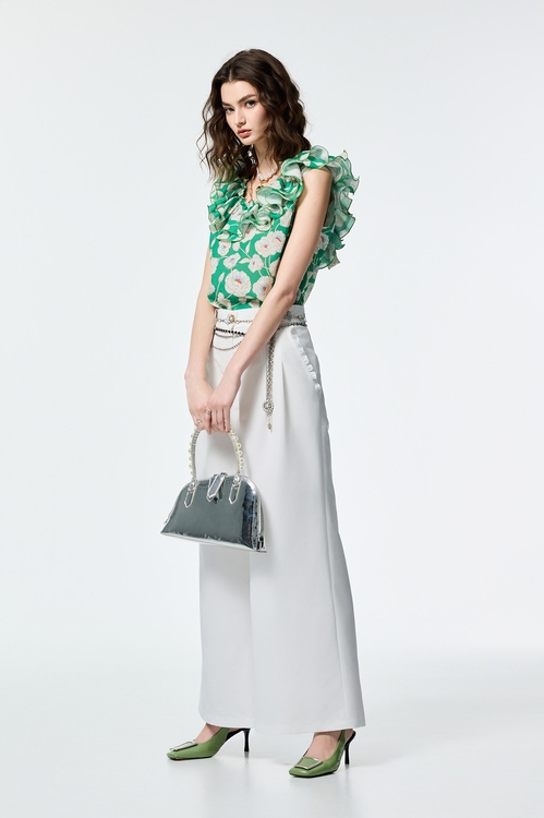 光學白自帶蝴蝶腰鍊寬褲,白色褲子