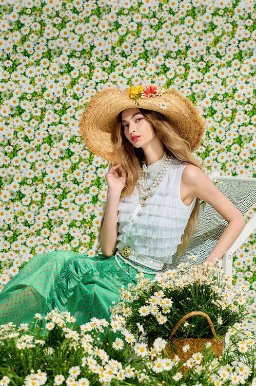 鑲珠飾造型領片荷葉上衣,無袖上衣