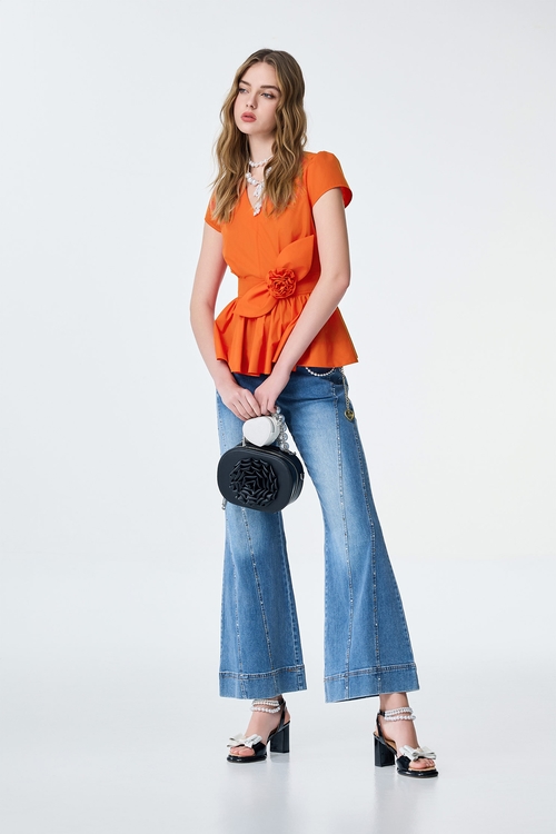 落日珊瑚色花朵造型上衣,,落日珊瑚色花朵造型上衣,時髦成套搭配,秋冬穿搭,約會特輯,長裙,一般背心,一般背心馬甲,上衣,時髦成套搭配,無袖背心,秋冬穿搭,背心,A字裙,上班OL穿搭,秋冬穿搭,長裙,V領上衣,V領背心,一般背心,一般背心馬甲,上衣,條紋,無袖背心,秋冬穿搭,背心,輕奢度假,輕奢渡假,針織,針織上衣,針織背心,人氣商品,春夏穿搭,時髦成套搭配,短褲,外套,春夏穿搭,時髦成套搭配,珍珠,西裝外套,T恤,上衣,春夏穿搭,珍珠,花花世界,荷葉,V領上衣,上衣,春夏穿搭,花花世界