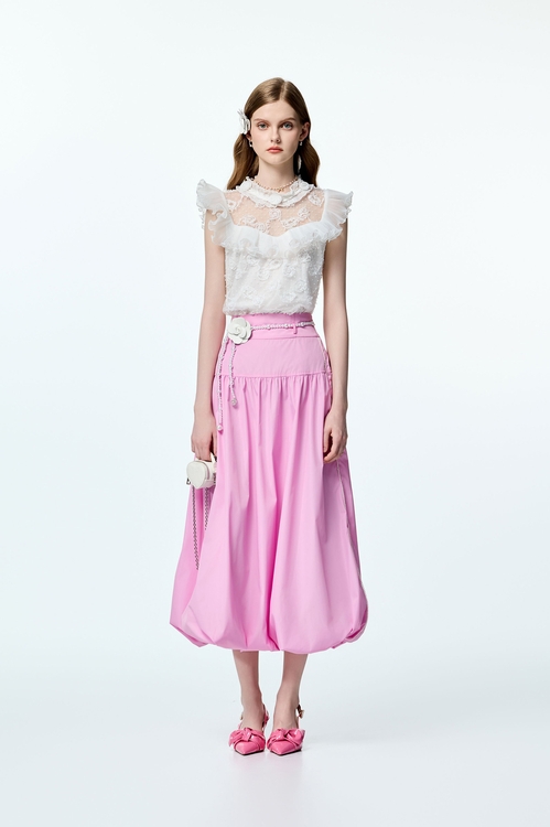 立體花卉串刺繡上衣,無袖背心