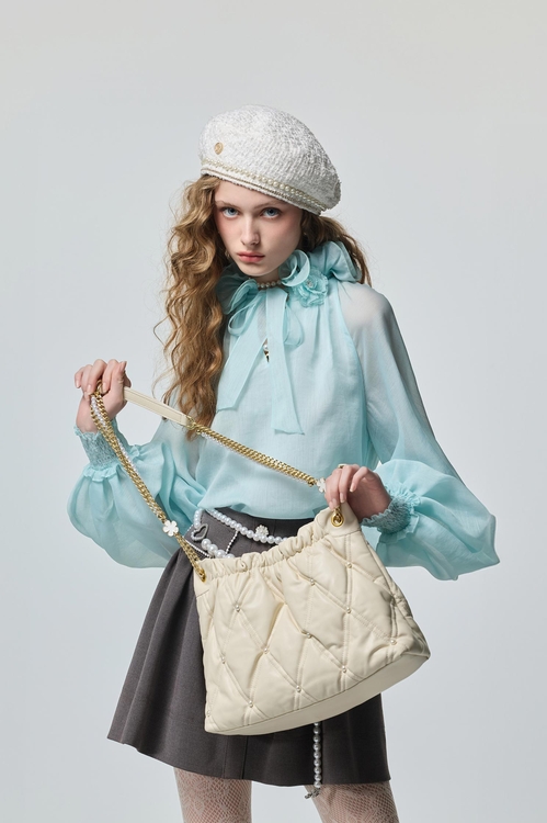 海藍寶石荷葉領上衣,,海藍寶石荷葉領上衣,丹寧,刺繡,春夏穿搭,牛仔,牛仔裙,約會特輯,輕奢度假,輕奢渡假,長裙,上衣,春夏穿搭,約會特輯,花花世界,針織,針織上衣,針織衫,上班OL穿搭,上衣,春夏穿搭,約會特輯,網紗,蝴蝶結,襯衫,T恤,上衣,春夏穿搭,條紋,蕾絲,蝴蝶結,輕奢度假,輕奢渡假,T恤,上衣,刺繡,春夏穿搭,簡約穿搭,蝴蝶結,輕奢度假,輕奢渡假,上班OL穿搭,上衣,春夏穿搭,條紋,派對特輯,珍珠,約會特輯,針織,針織上衣,針織衫,人氣商品,春夏穿搭,珍珠,百摺裙,百摺長裙,簡約穿搭,約會特輯,長裙,上班OL穿搭,上衣,春夏穿搭,珍珠,約會特輯,針織,針織上衣,針織衫,丹寧,春夏穿搭,牛仔,牛仔褲,上衣,春夏穿搭,簡約穿搭,衛衣,項鍊,上衣,人氣商品,春夏穿搭,簡約穿搭,約會特輯,針織,針織上衣,針織衫,上班OL穿搭,上衣,春夏穿搭,條紋,簡約穿搭,約會特輯,針織,針織上衣,針織衫,上衣,人氣商品,春夏穿搭,簡約穿搭,約會特輯,蝴蝶結,刺繡,春夏穿搭,時髦成套搭配,珍珠,簡約穿搭,長裙,刺繡,春夏穿搭,時髦成套搭配,珍珠,簡約穿搭,長裙,上班OL穿搭,丹寧,寬褲,春夏穿搭,牛仔,牛仔褲,珍珠,約會特輯,腰帶,褲子,人氣商品,刺繡,外套,春夏穿搭,時髦成套搭配,珍珠,簡約穿搭,連帽外套,人氣商品,刺繡,外套,春夏穿搭,時髦成套搭配,珍珠,簡約穿搭,連帽外套,上班OL穿搭,丹寧,喇叭褲,寬褲,牛仔,牛仔褲,秋冬穿搭,約會特輯,褲子,上班OL穿搭,丹寧,人氣商品,刺繡,牛仔,牛仔褲,秋冬穿搭,約會特輯,蝴蝶結,一般外套,人氣商品,外套,小香風,小香風外套,時髦成套搭配,派對特輯,秋冬穿搭,時髦成套搭配,派對特輯,短裙,秋冬穿搭,上班OL穿搭,上衣,派對特輯,秋冬穿搭,約會特輯,花花世界,荷葉