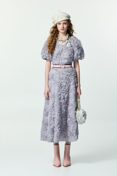 薄暮灰玫瑰花上衣,,薄暮灰玫瑰花上衣,V領背心,一般背心,一般背心馬甲,上班OL穿搭,秋冬穿搭,背心,針織,針織背心,外套,春夏穿搭,針織,針織外套,上班OL穿搭,春夏穿搭,襯衫,西裝褲,長褲,V領上衣,上班OL穿搭,上衣,春夏穿搭,一般外套,刺繡,外套,春夏穿搭,時髦成套搭配,簡約穿搭,刺繡,寬褲,春夏穿搭,時髦成套搭配,簡約穿搭,褲子,長褲,上班OL穿搭,丹寧,春夏穿搭,牛仔,牛仔褲,簡約穿搭,約會特輯,外套,珍珠,秋冬穿搭,簡約穿搭,針織,針織外套,上班OL穿搭,丹寧,牛仔裙,秋冬穿搭,約會特輯,純棉,長裙,外套,秋冬穿搭,簡約穿搭,針織,針織外套,寬褲,秋冬穿搭,簡約穿搭,褲子,長褲,V領洋裝,一般洋裝,洋裝特輯,秋冬穿搭,上衣,人氣商品,秋冬穿搭,簡約穿搭,針織,針織上衣,針織衫,V領上衣,上衣,刺繡,秋冬穿搭,簡約穿搭,V領洋裝,一般洋裝,人氣商品,春夏穿搭,洋裝特輯,無袖洋裝,珍珠,短袖洋裝,約會特輯,一般外套,上班OL穿搭,外套,小香風,春夏穿搭,時髦成套搭配,簡約穿搭,連帽外套,人氣商品,時髦成套搭配,派對特輯,秋冬穿搭,紗裙,網紗,網裙,花花世界,長裙,上班OL穿搭,人氣商品,外套,秋冬穿搭,約會特輯,花花世界,針織,針織外套,V領上衣,上衣,時髦成套搭配,派對特輯,秋冬穿搭,網紗,花花世界