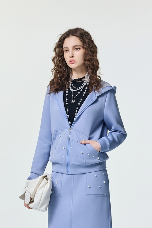 晚山新黛珍珠連帽外套,,晚山新黛珍珠連帽外套,人氣商品,春夏穿搭,時髦成套搭配,條紋,輕奢度假,輕奢渡假,長裙,一般外套,上班OL穿搭,外套,春夏穿搭,連帽外套,上衣,春夏穿搭,針織,針織衫,一般洋裝,春夏穿搭,洋裝特輯,輕奢度假,輕奢渡假,長洋裝,T-Shirt,上衣,刺繡,春夏穿搭,簡約穿搭,繡花上衣,花花世界,上班OL穿搭,春夏穿搭,短裙,簡約穿搭,約會特輯,一般外套,上班OL穿搭,人氣商品,外套,春夏穿搭,簡約穿搭,輕奢度假,輕奢渡假,長版外套,V領上衣,上班OL穿搭,上衣,人氣商品,春夏穿搭,針織,針織上衣,針織衫,春夏穿搭,牛仔,牛仔褲,褲子,上衣,人氣商品,春夏穿搭,時髦成套搭配,條紋,刺繡,春夏穿搭,時髦成套搭配,珍珠,簡約穿搭,長裙,刺繡,春夏穿搭,時髦成套搭配,珍珠,簡約穿搭,長裙,人氣商品,刺繡,外套,春夏穿搭,時髦成套搭配,珍珠,簡約穿搭,連帽外套