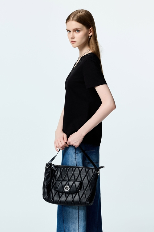 極簡合身鑲色邊T恤上衣,黑色背心,黑色上衣