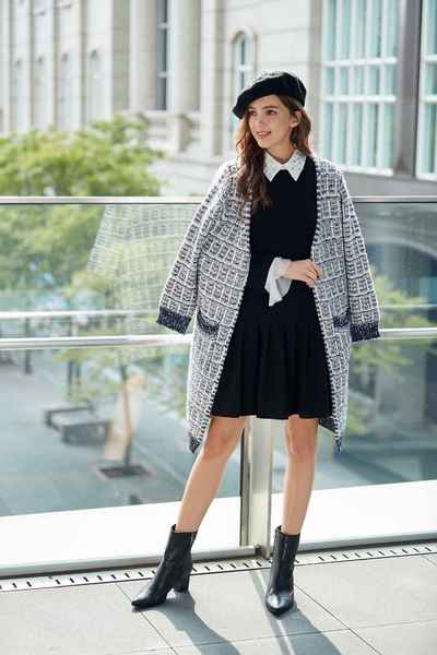 Elegant classic Hairy coat