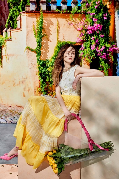 鵝黃拼接蛋糕長裙