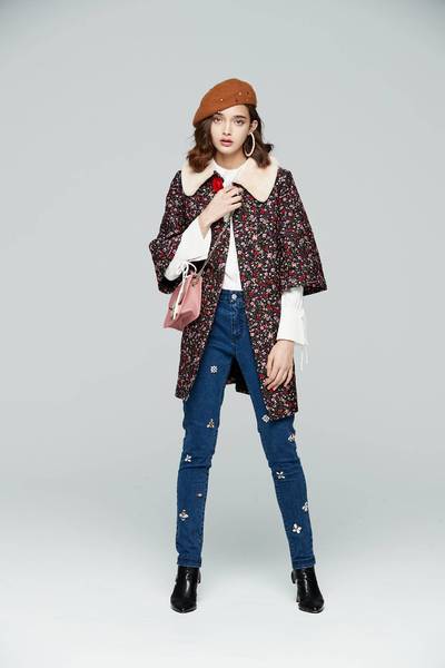 embellish with rhinestone denim trousers
