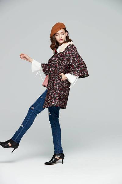 embellish with rhinestone denim trousers