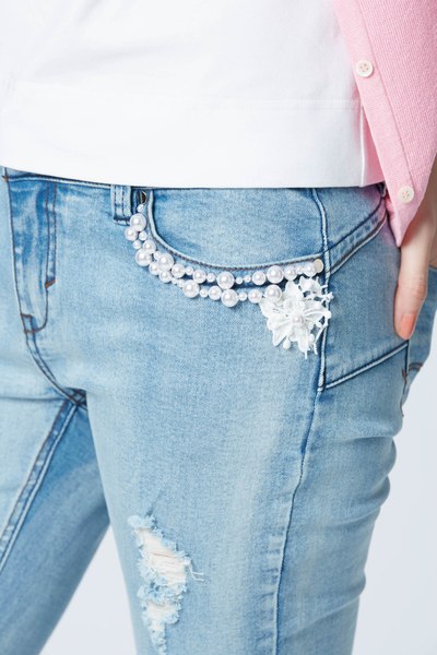 Vintage wash broken jeans