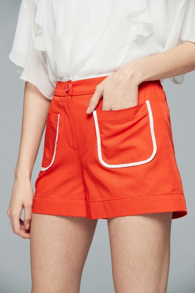 Temperament fashion shorts