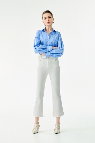 白色單寧八分微喇叭褲