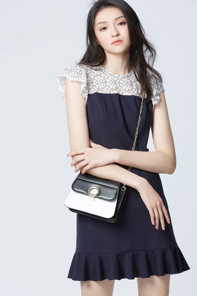 Lace spliced dress with ruffle bottom