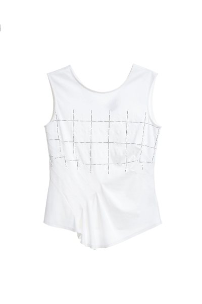 Slim fit sleeveless vest