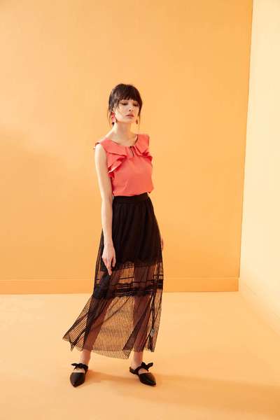 Ruffle fashion vest