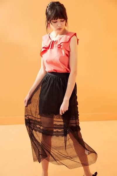 Ruffle fashion vest