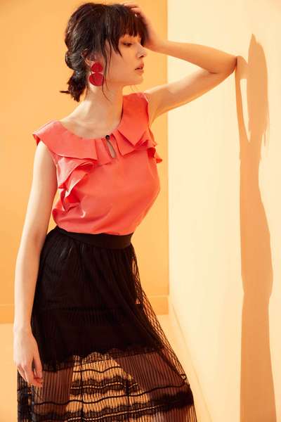 Ruffle fashion vest