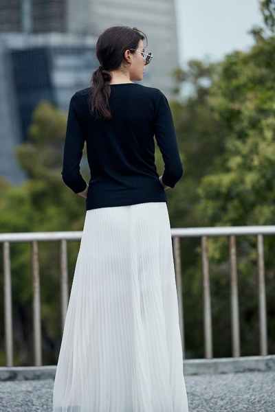 Fake two-piece cropped sleeve top