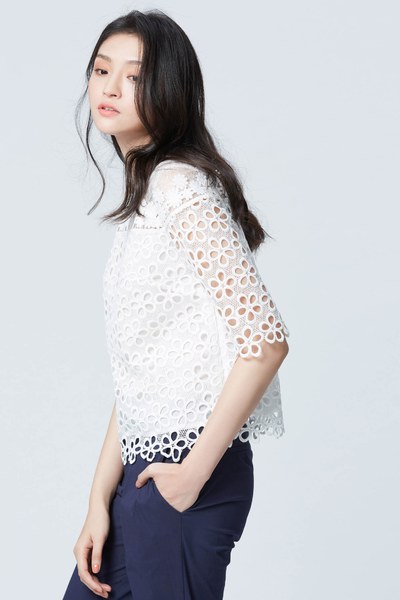 Romantic lace flower blouse