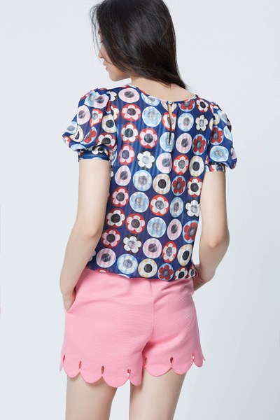 Abstract flower pattern blouse