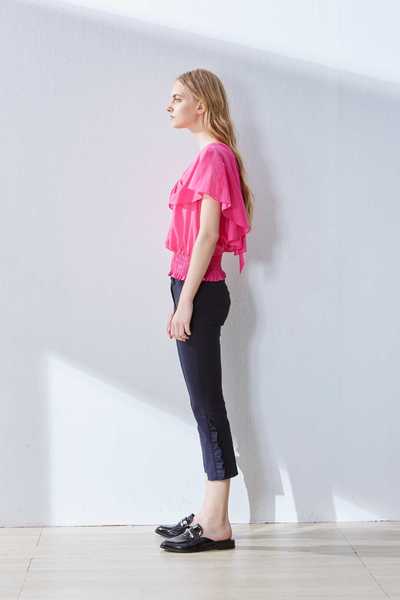 Wrinkle design top
