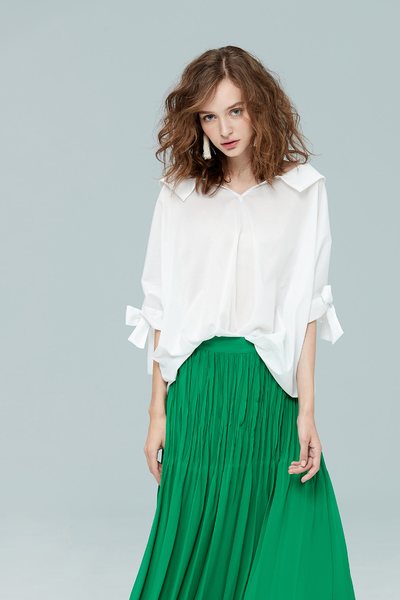 V-neck design top