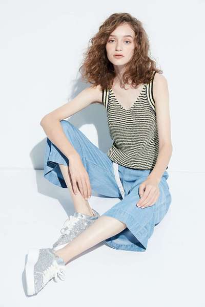 Striped V-neck knit vest