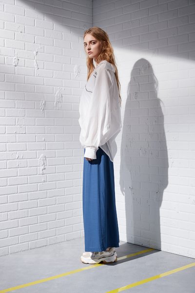 Thin cotton shirt